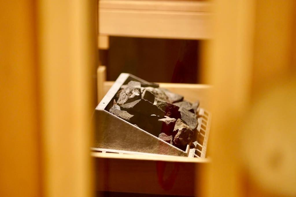 Helle Kellerwohnung Im Gruenen Mit Sauna Colonia Exterior foto